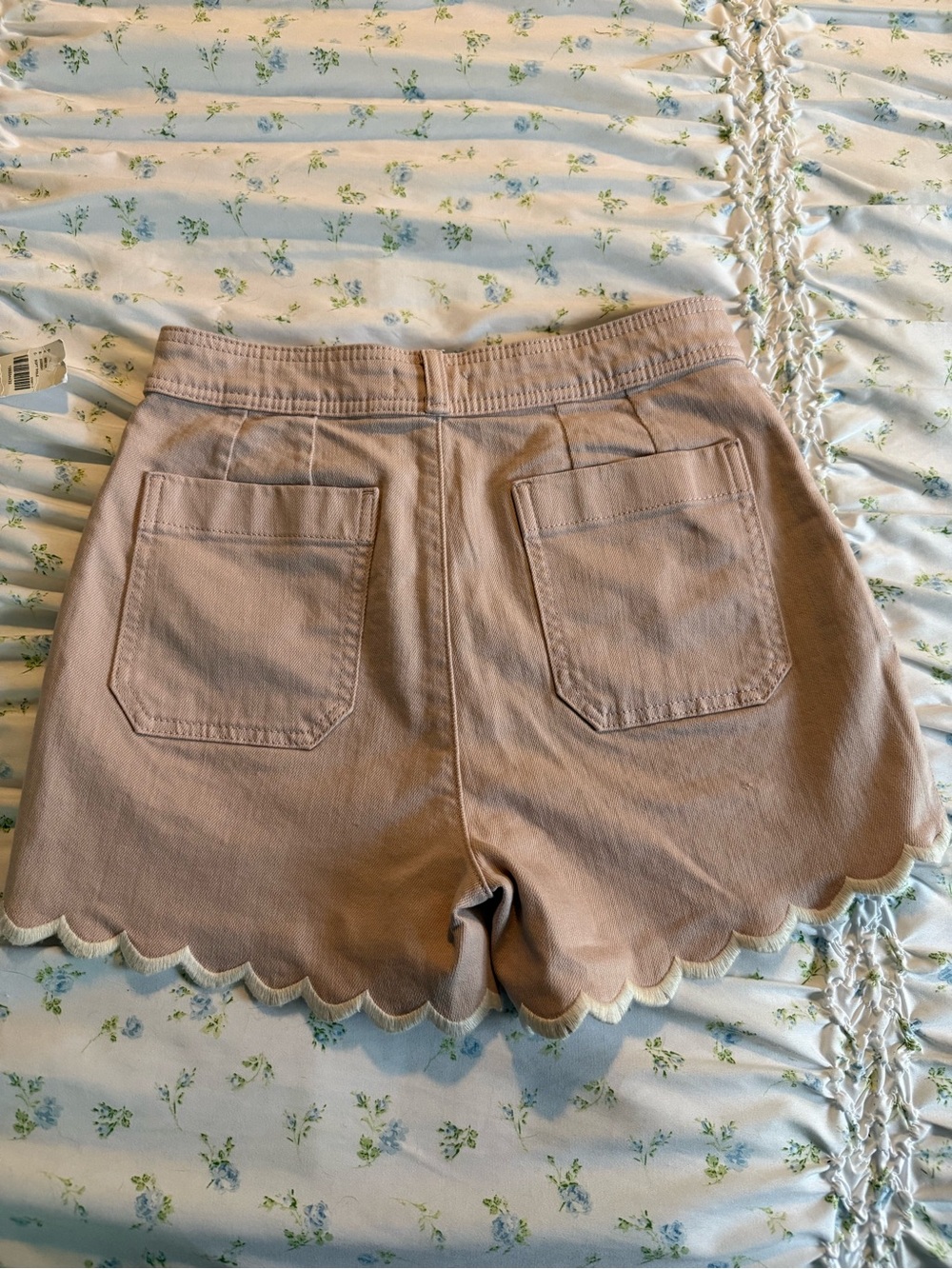 Anthropologie Maeve Ettie High-Rise Scallop Hem Pink Shorts Embroidered W/ Pearl - Picture 5 of 7
